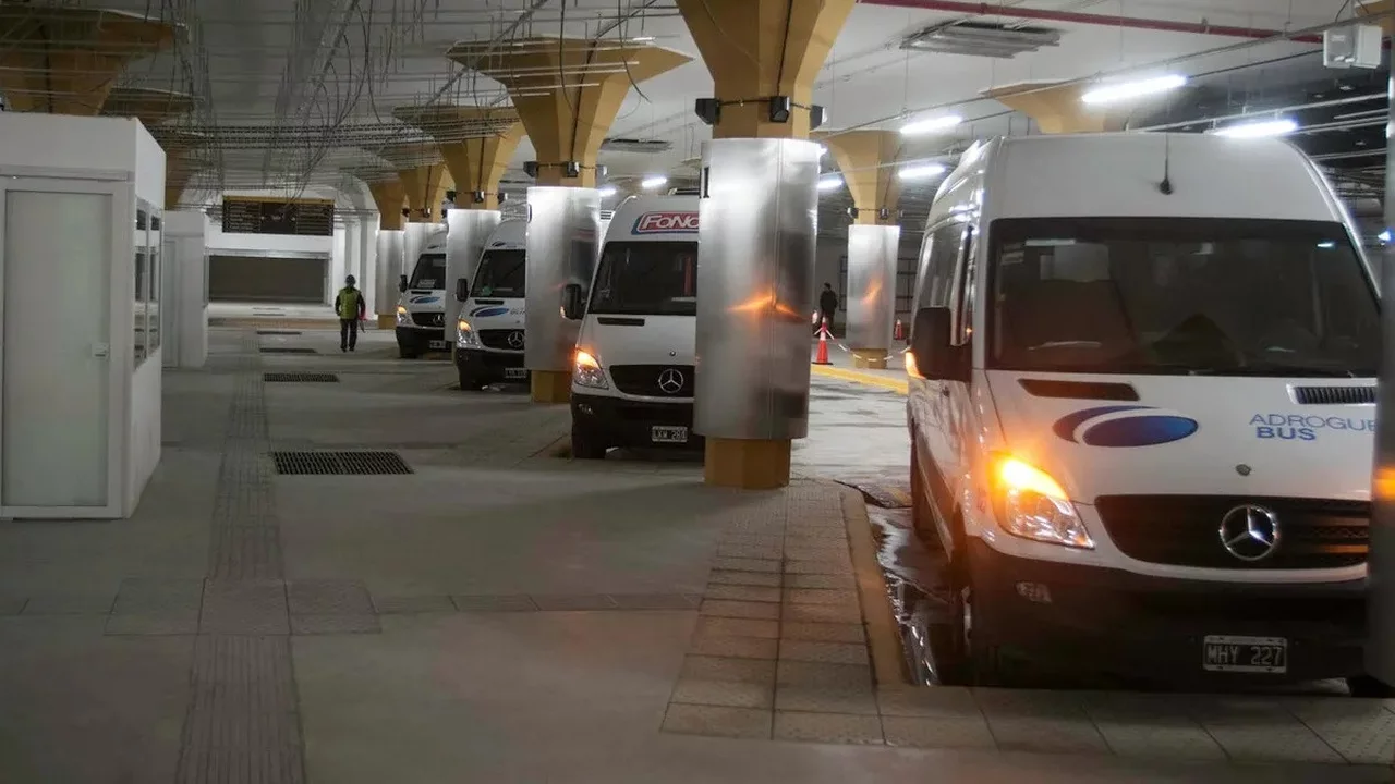 De Funes a Rosario, en traffic: buscan habilitar combis como transporte interurbano